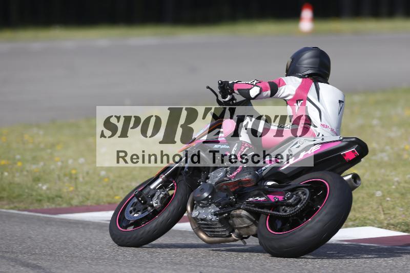 /08 17.04.2026  TZ Motorsport ADR/Gruppe gelb/111